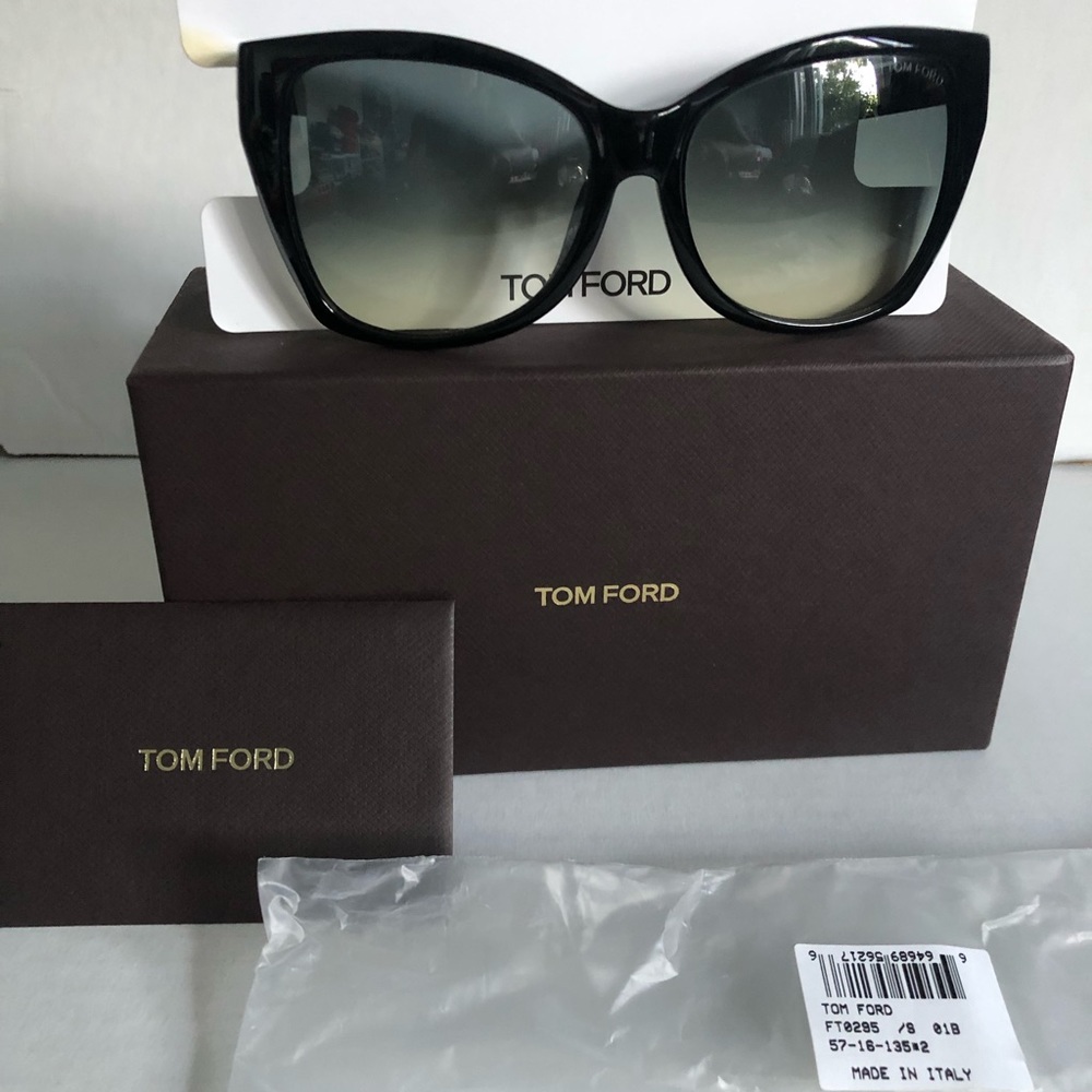 Tom Ford Sunglasses - Picture 2 of 9